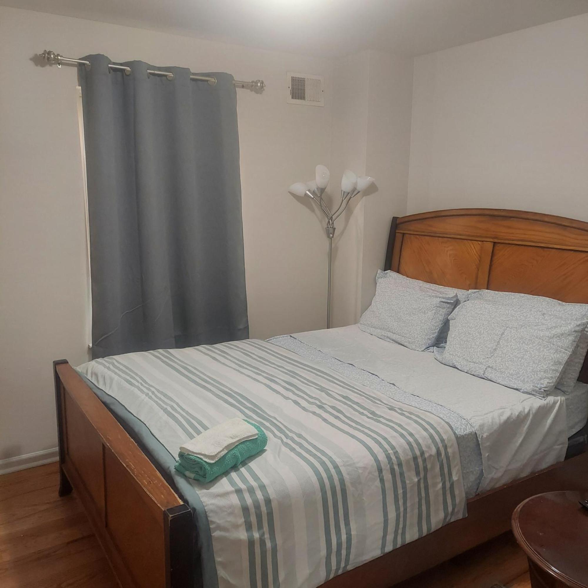 Cosy Bedroom 12Mins To Airport Prudential Njit Umdj Penn Station Newark Exterior photo