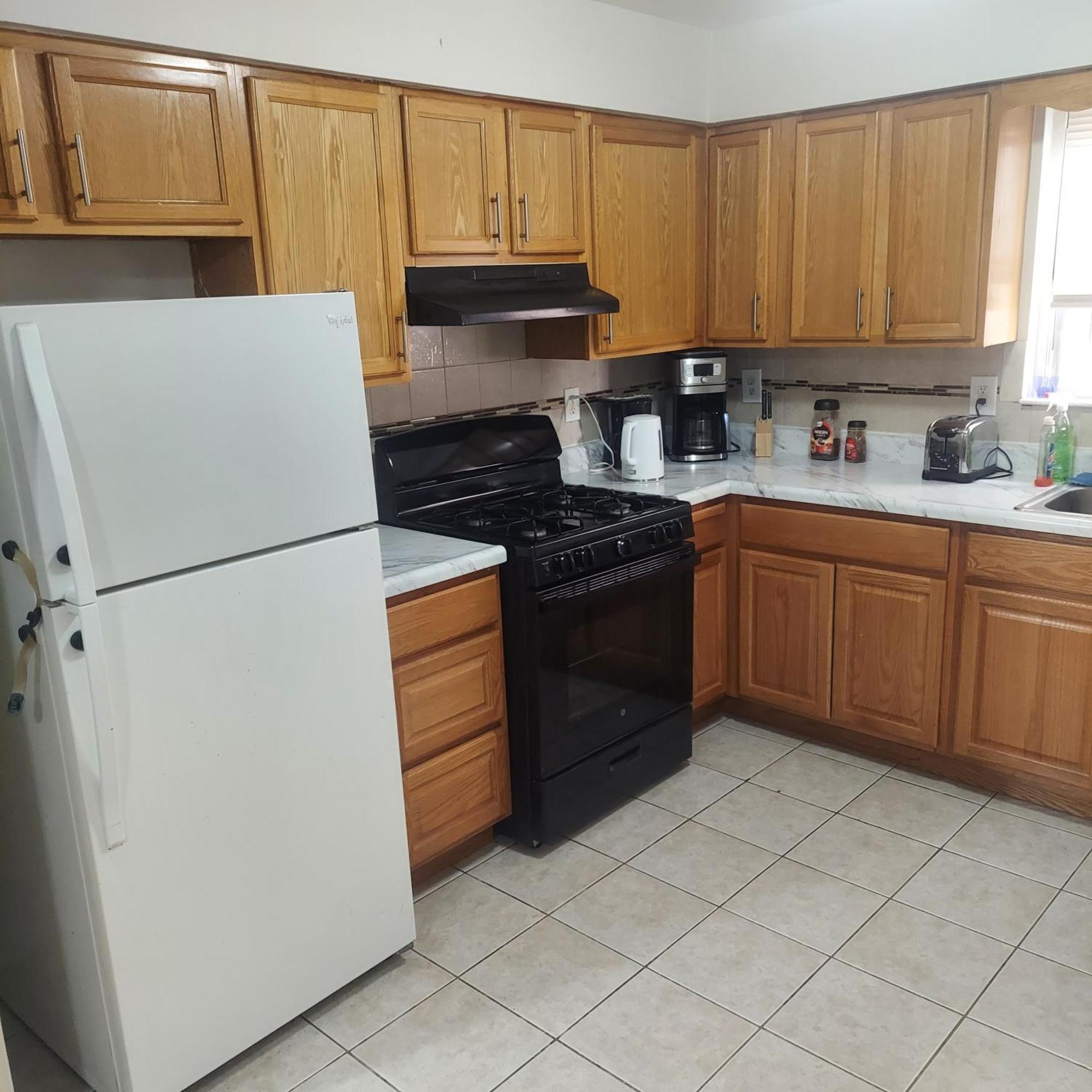 Cosy Bedroom 12Mins To Airport Prudential Njit Umdj Penn Station Newark Exterior photo